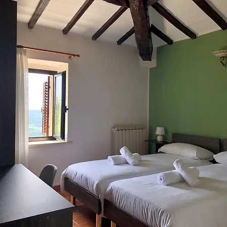 Agriturismo Tra Le Colline Assisi Room photo